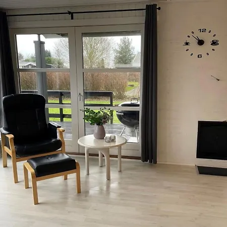 Holiday home Elvina - 200m From The Sea In Se Jutland By Interhome