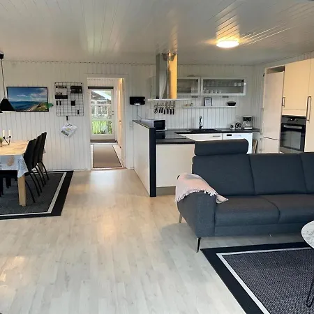 Holiday home Elvina - 200m From The Sea In Se Jutland By Interhome
