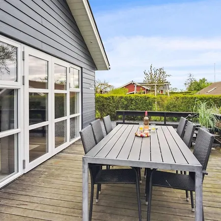 Holiday home Elvina - 200m From The Sea In Se Jutland By Interhome *