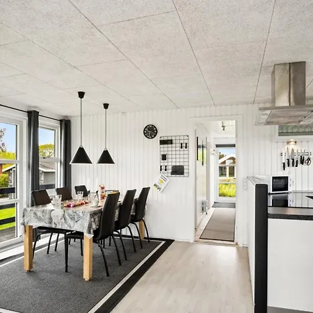 Dom wakacyjny Elvina - 200m From The Sea By Interhome